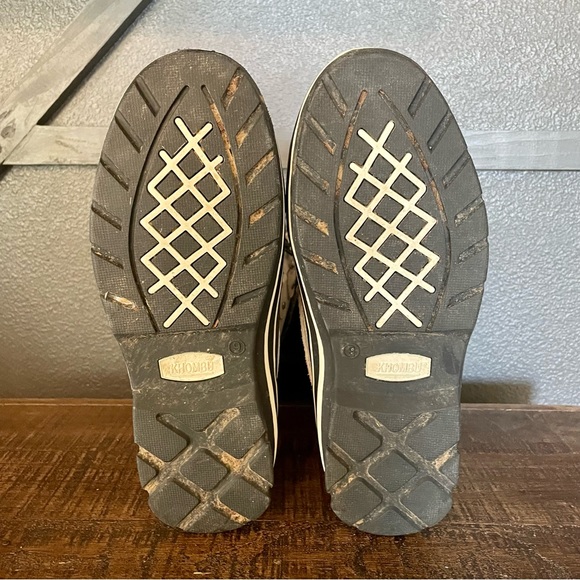 Khombu women’s size 9 Emily cream winter boot with faux fur trim. - Picture 5 of 10